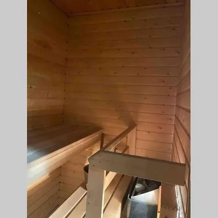 Penthouse With Sauna - Free Parking And Wi-fi!